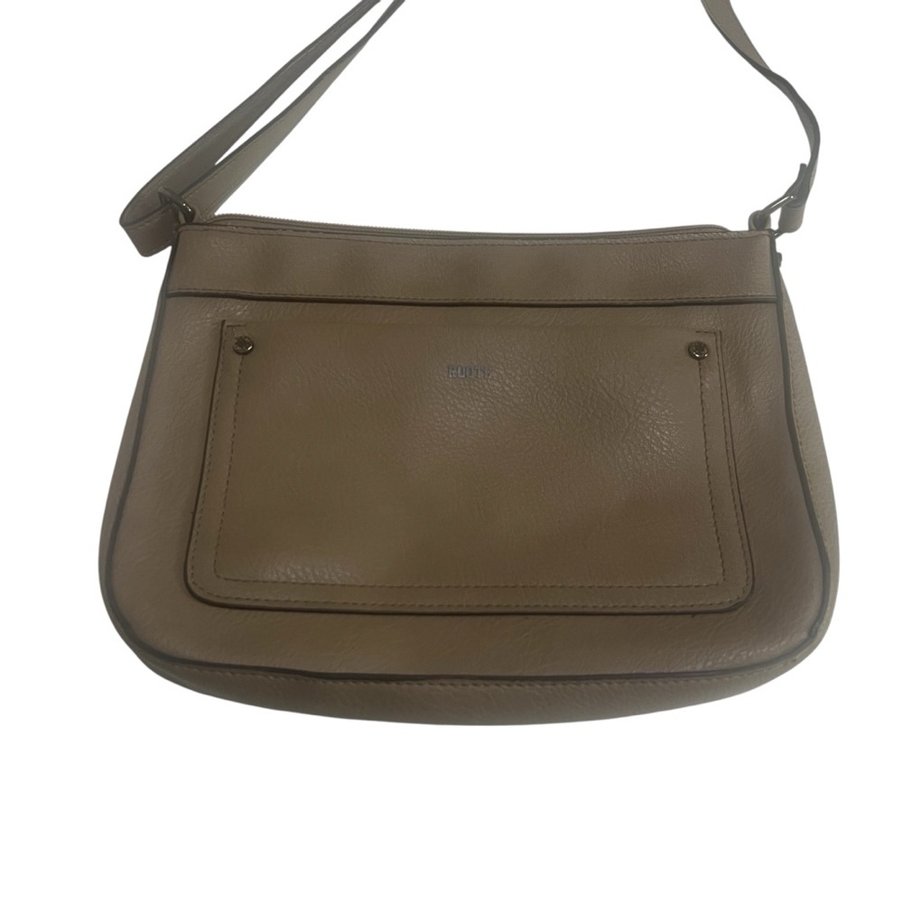 ROOTS Tan Leather Shoulder Crossbody Bag Casual Everyday Bag Zipper Closure - Picture 2 of 8
